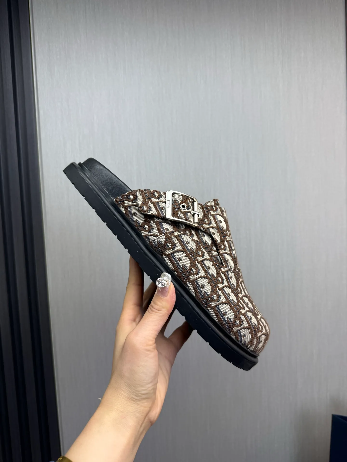 Men's men's shoes 420💰 Dior. Men's slippers🩴Official website 1:1 production 38-45 yards 45 46 🉑️Customized original material shipped✅